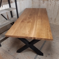 Eiken tafel met X-poot - 220 x 100 cm