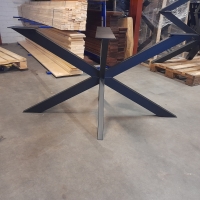 Matrixpoot - 80 x 140 cm - Koker 4x8 - Zwart gecoat - Eén geheel